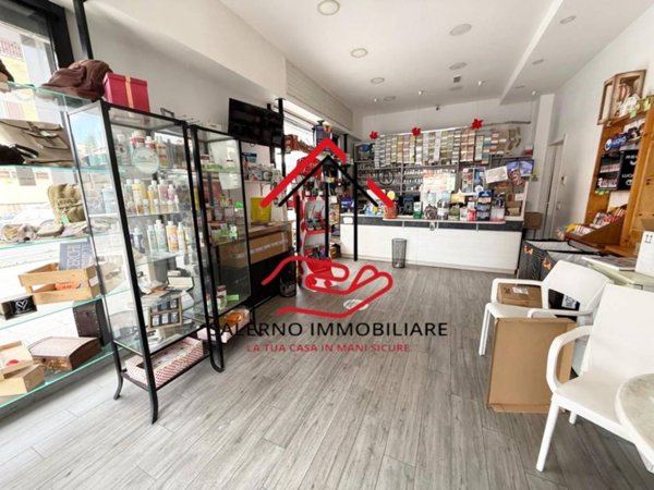 negozio in vendita a Roma in zona Acilia