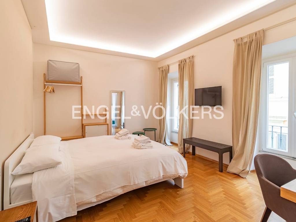 appartamento in vendita a Roma in zona Rione Monti/Campitelli