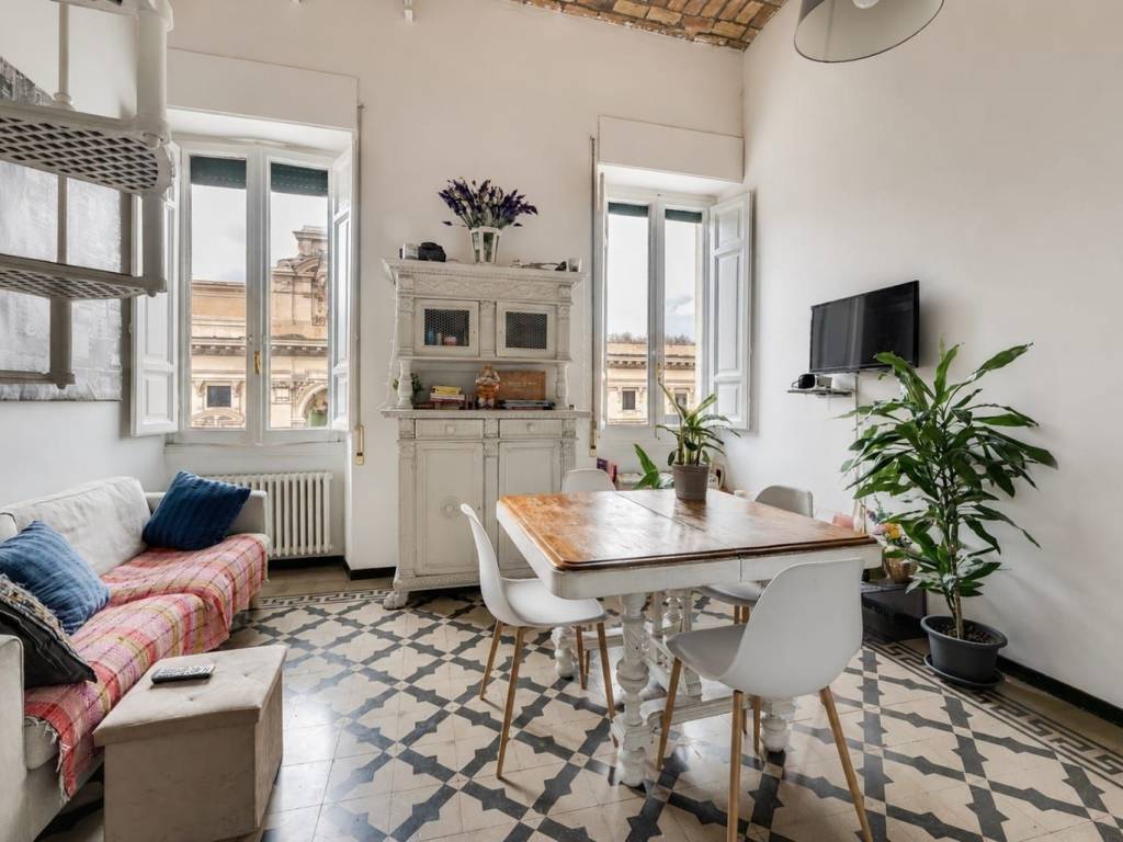 appartamento in vendita a Roma in zona Trastevere