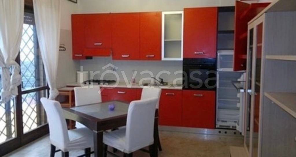 appartamento in vendita a Roma in zona Castelverde