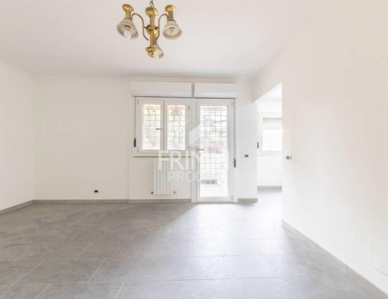 appartamento in vendita a Roma in zona Torre Gaia