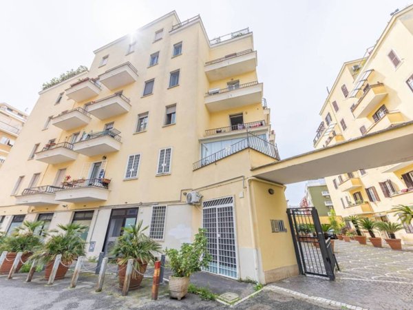 appartamento in vendita a Roma in zona Gianicolense