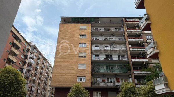 appartamento in vendita a Roma in zona Tuscolano