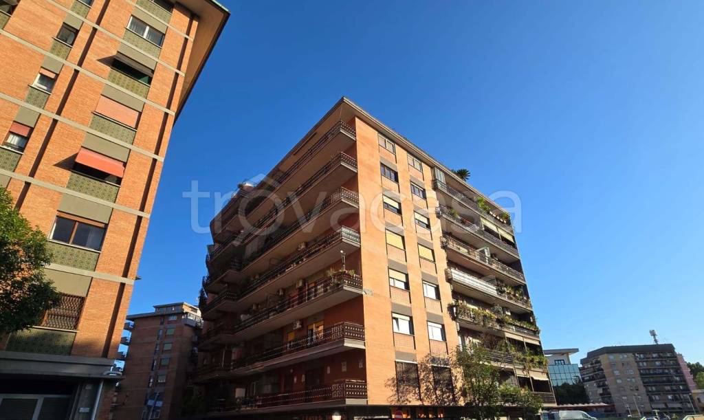 appartamento in vendita a Roma in zona Tuscolano