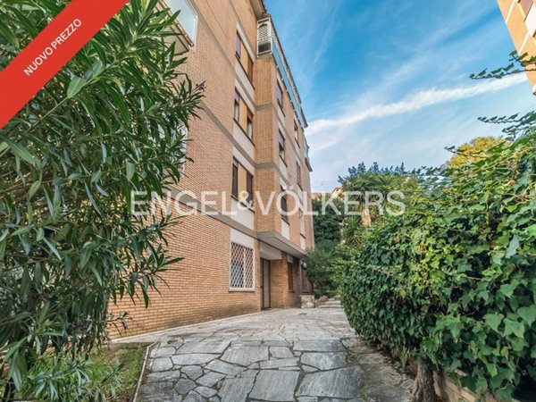 appartamento in vendita a Roma in zona Ostiense