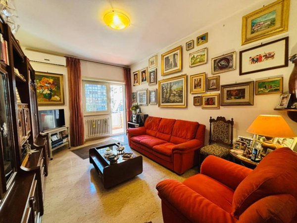 appartamento in vendita a Roma in zona EUR