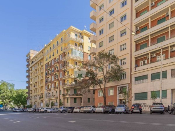 appartamento in vendita a Roma in zona Della Vittoria