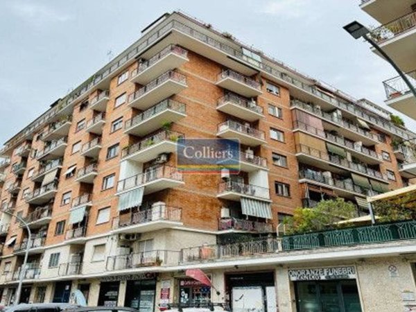 appartamento in vendita a Roma in zona Tuscolano