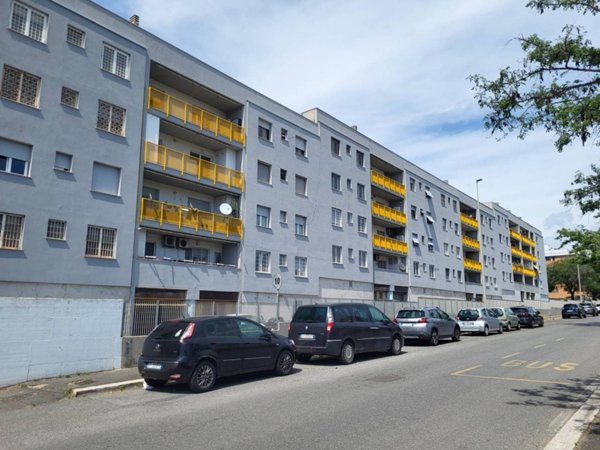 appartamento in vendita a Roma in zona Acilia