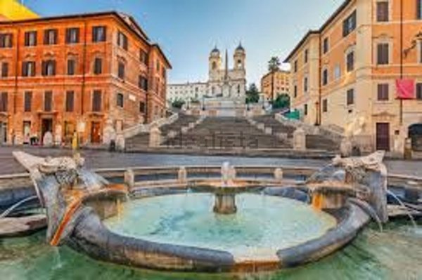 appartamento in vendita a Roma in zona Parione/Sant'Eustachio