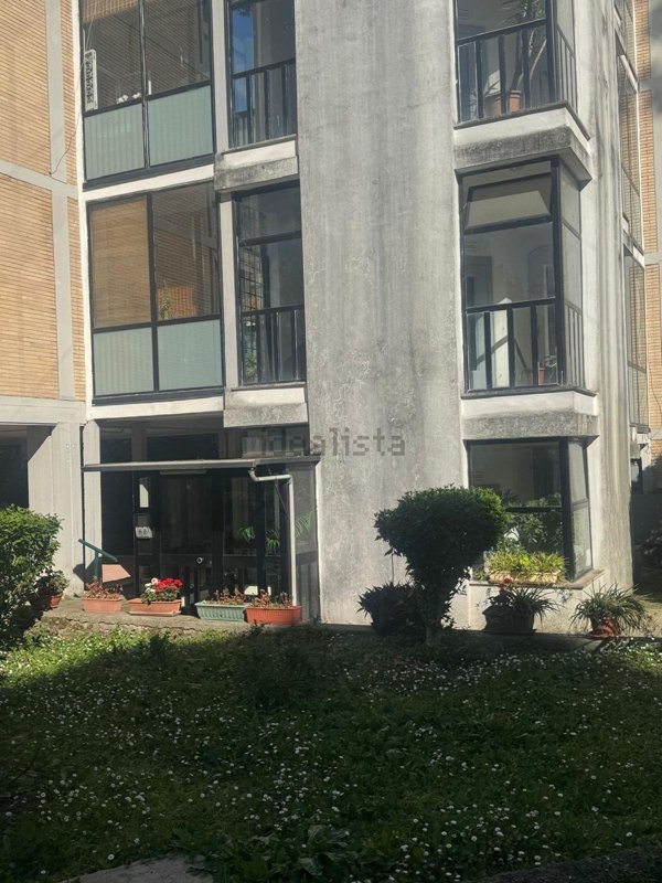 appartamento in vendita a Roma in zona Tor di Quinto