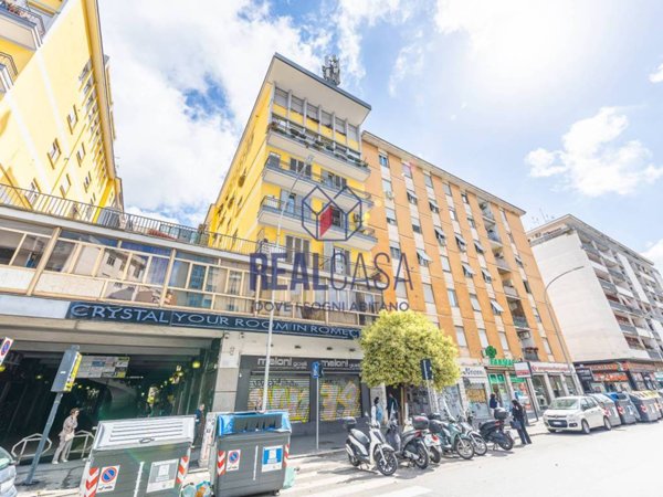appartamento in vendita a Roma in zona Don Bosco