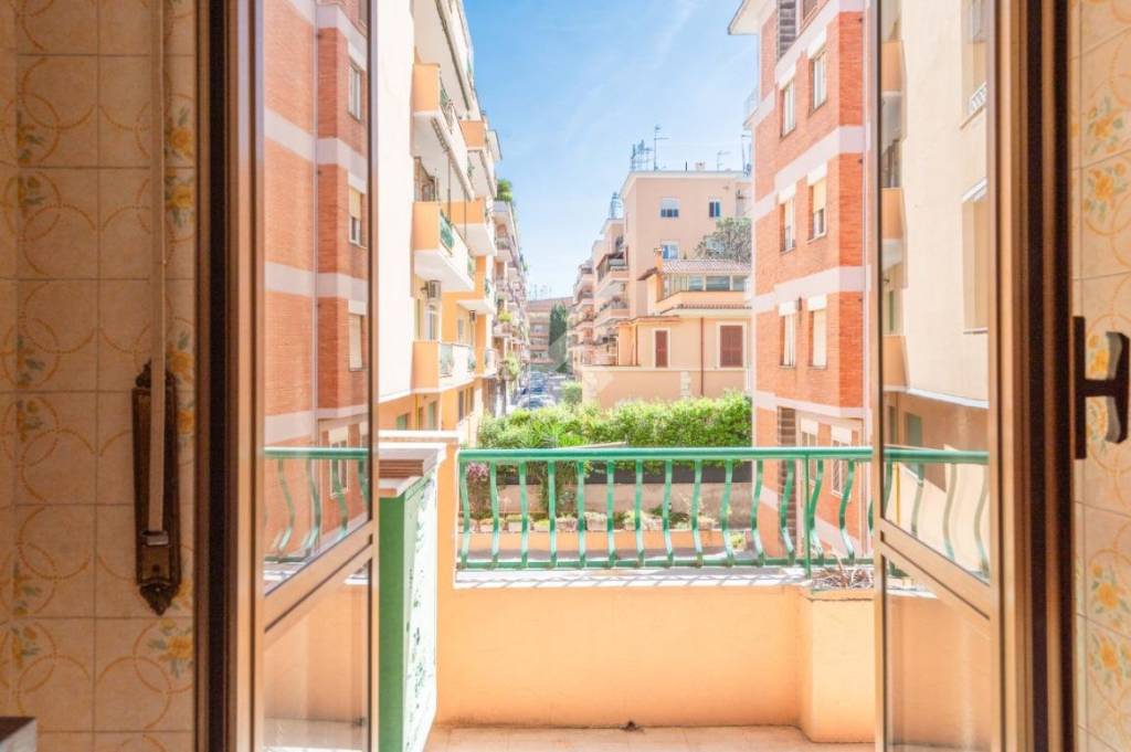 appartamento in vendita a Roma in zona Della Vittoria