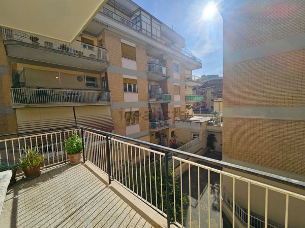 appartamento in vendita a Roma in zona Torrevecchia