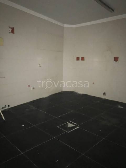 negozio in vendita a Roma in zona Pigna - Sant'Angelo