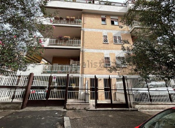 appartamento in vendita a Roma in zona Nomentano