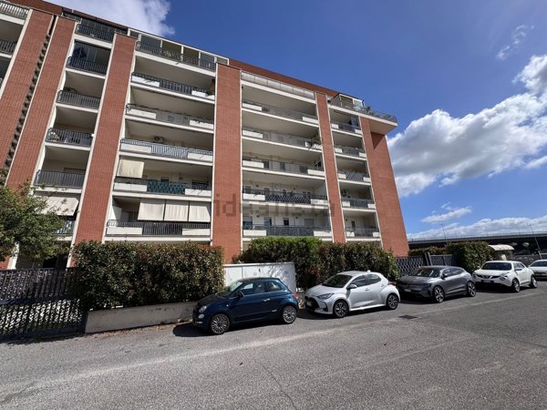 appartamento in vendita a Roma in zona Ponte di Nona