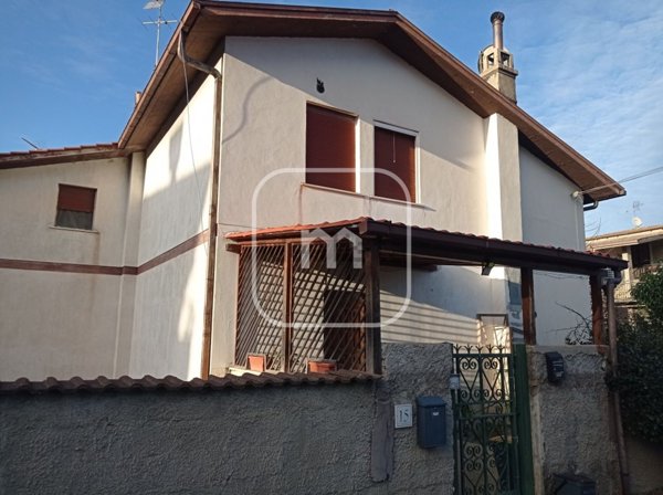 appartamento in vendita a Roma in zona Borghesiana