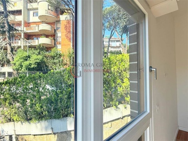 appartamento in vendita a Roma in zona Tomba di Nerone