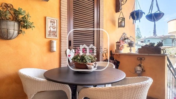 casa indipendente in vendita a Roma in zona Infernetto