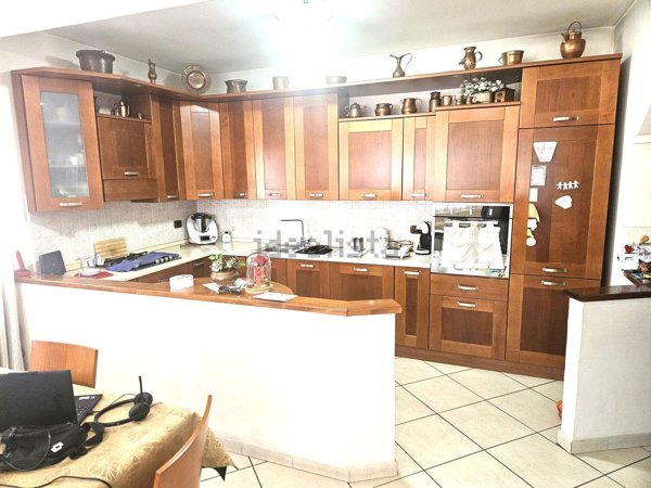appartamento in vendita a Roma in zona Tor Bella Monaca