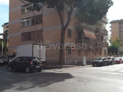 appartamento in vendita a Roma in zona Cinecittà