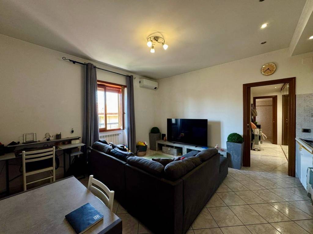 appartamento in vendita a Roma in zona Romanina