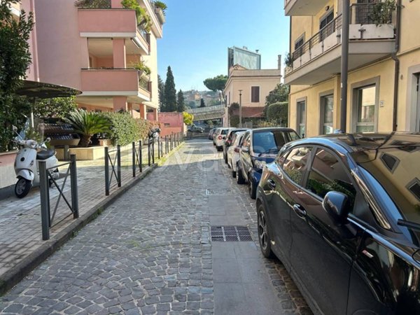 appartamento in vendita a Roma in zona Tor di Quinto