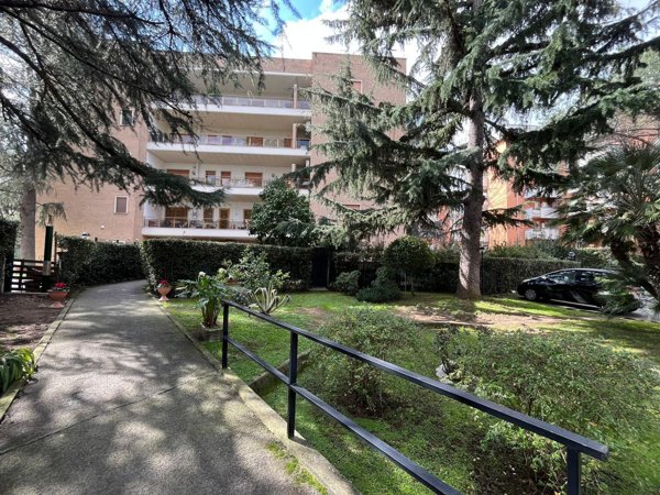 appartamento in vendita a Roma in zona Tor di Valle