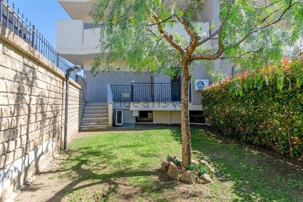 appartamento in vendita a Roma in zona Selva Candida