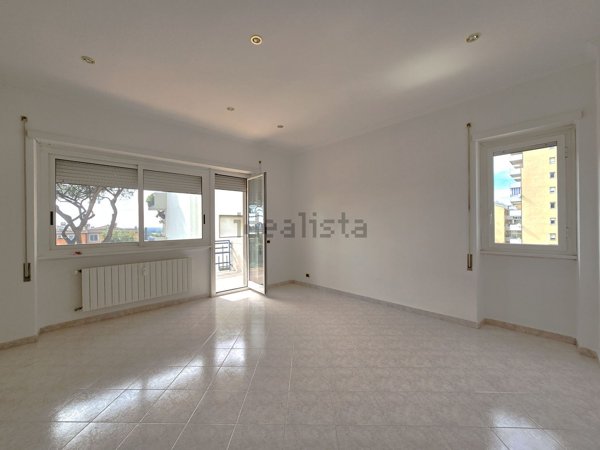appartamento in vendita a Roma in zona Axa