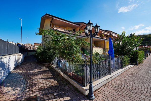 appartamento in vendita a Roma in zona Casalotti