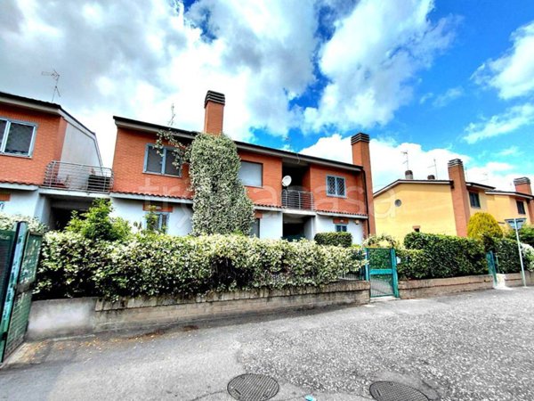 casa indipendente in vendita a Roma in zona Castelverde