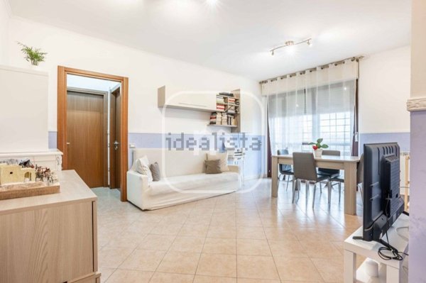 appartamento in vendita a Roma in zona Lunghezza