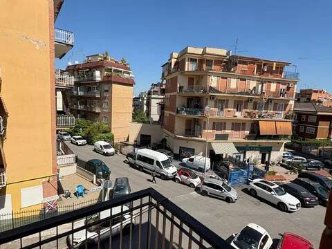 appartamento in vendita a Roma in zona Torre Maura