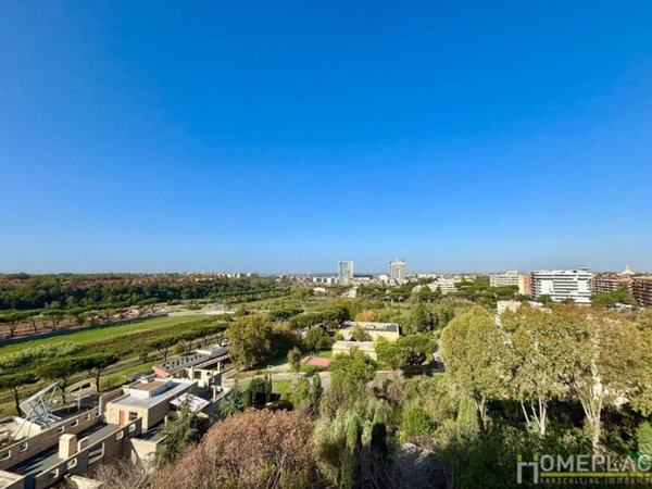 appartamento in vendita a Roma in zona EUR