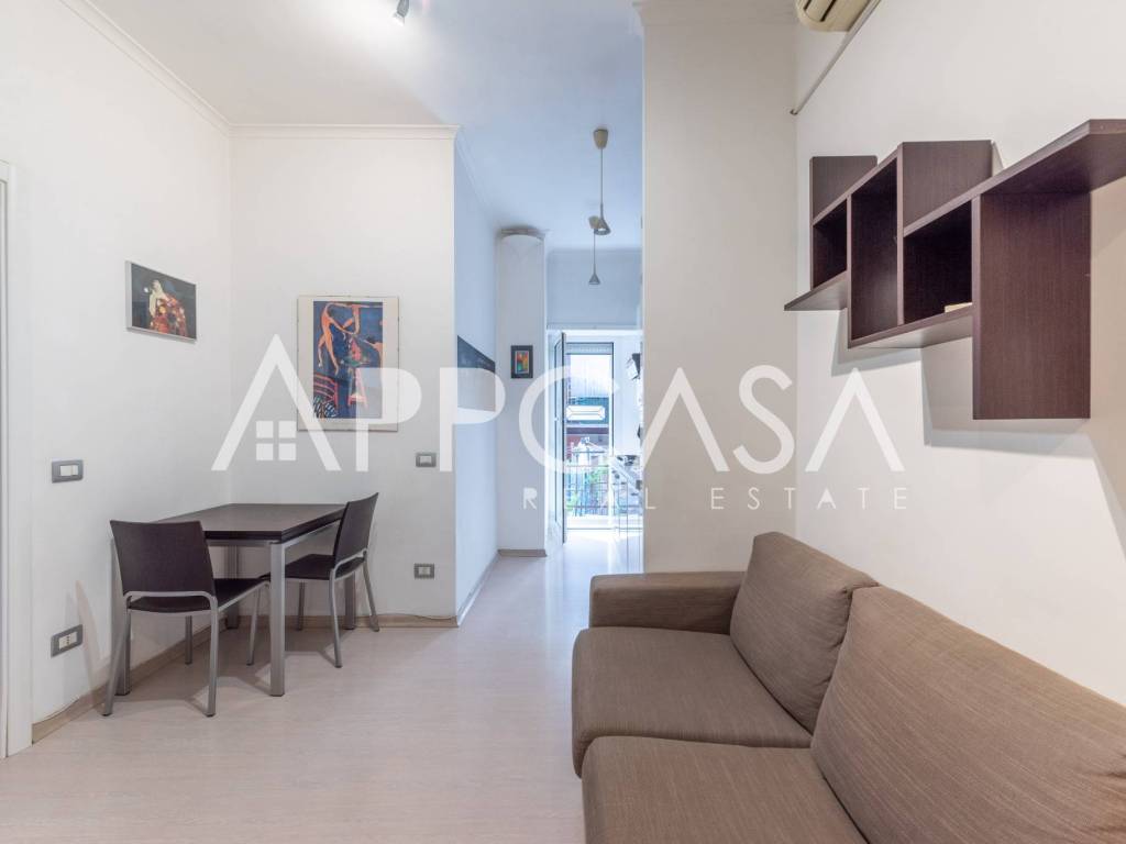appartamento in vendita a Roma in zona Ostiense
