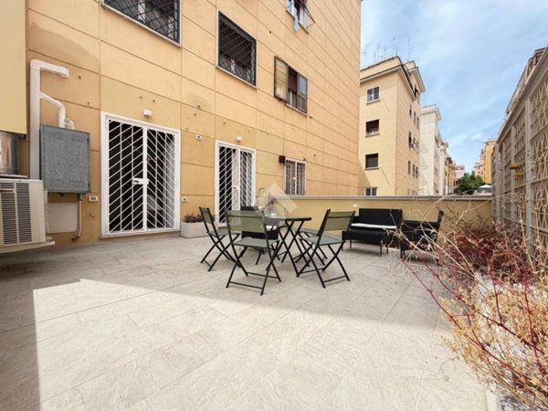 appartamento in vendita a Roma in zona Gianicolense
