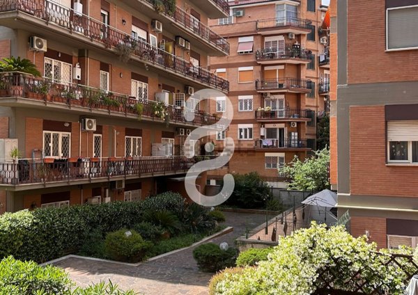 appartamento in vendita a Roma in zona Monte Sacro/Talenti