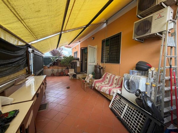appartamento in vendita a Roma in zona Torre Angela