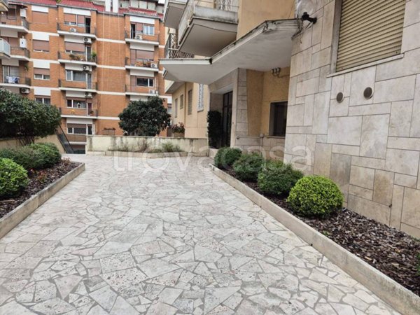 appartamento in vendita a Roma in zona Tor di Quinto