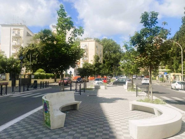 appartamento in vendita a Roma in zona Ardeatino