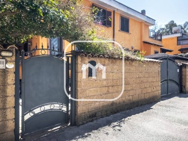 appartamento in vendita a Roma in zona Acilia