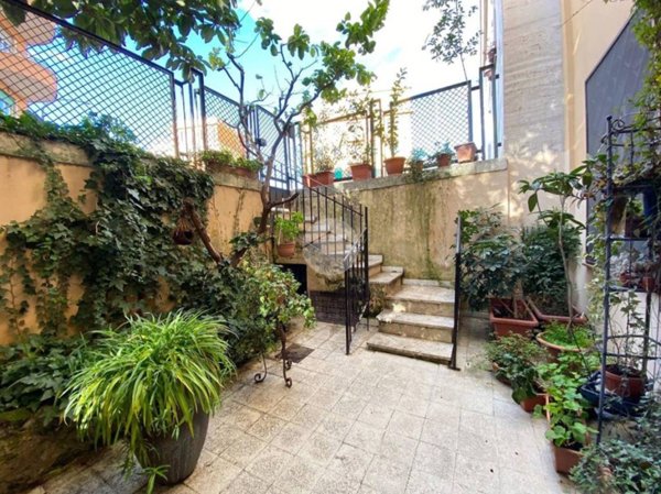 appartamento in vendita a Roma in zona Tuscolano