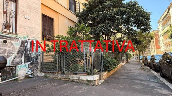 appartamento in vendita a Roma in zona Tuscolano