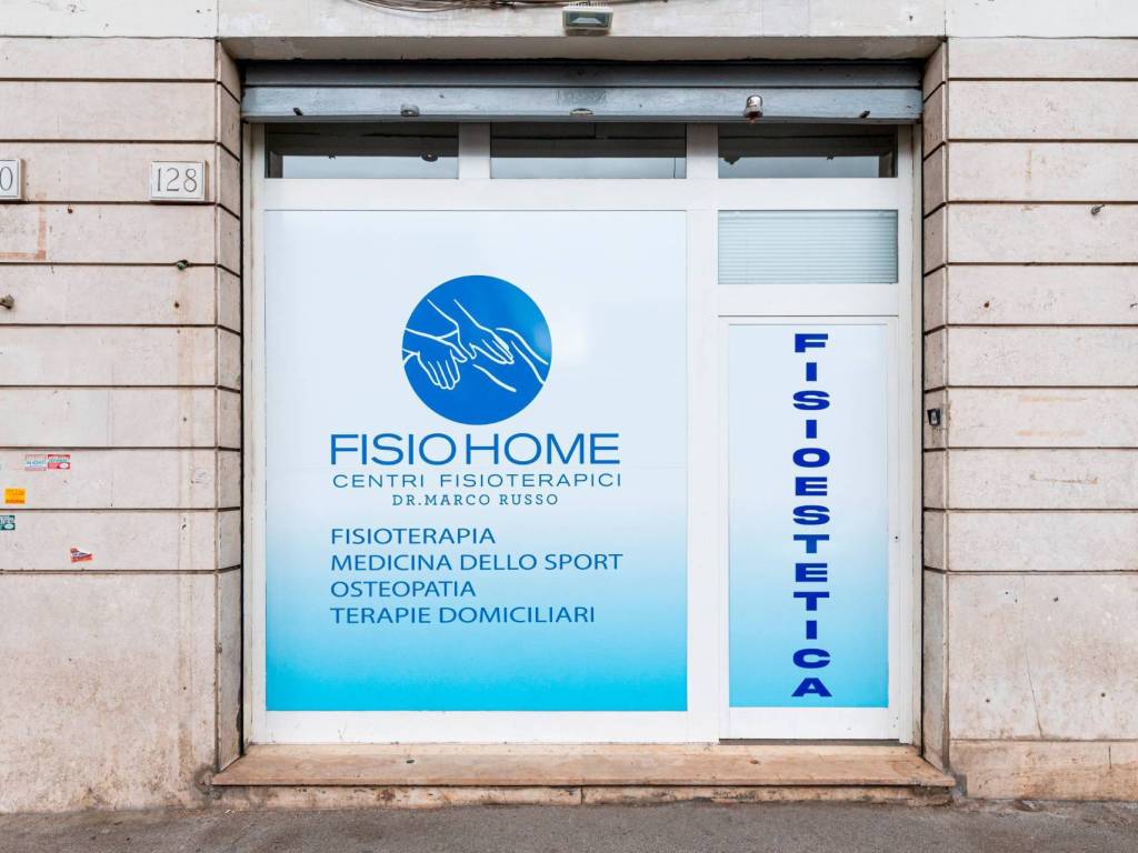 negozio in vendita a Roma in zona Prenestino-Centocelle