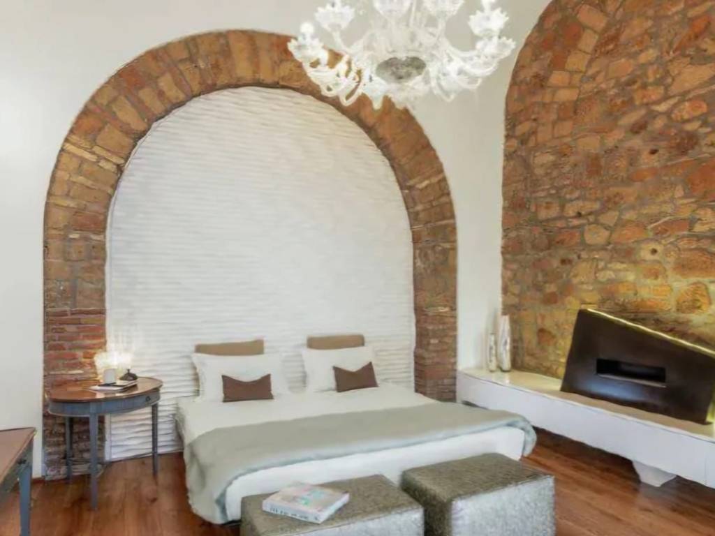 appartamento in vendita a Roma in zona Rione Monti/Campitelli