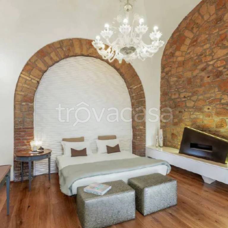 appartamento in vendita a Roma in zona Rione Monti/Campitelli
