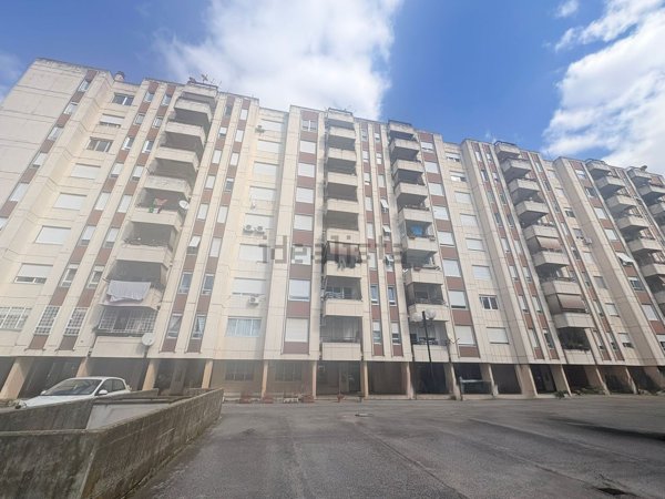 appartamento in vendita a Roma in zona Torre Maura