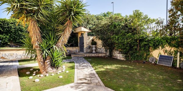 casa indipendente in vendita a Roma in zona Tor Vergata/Torrenova